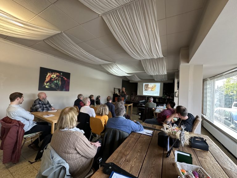 Besuch vom Bezirksimkerverein Metzingen e.V. im Bürgerforum Buchhalde Dettingen