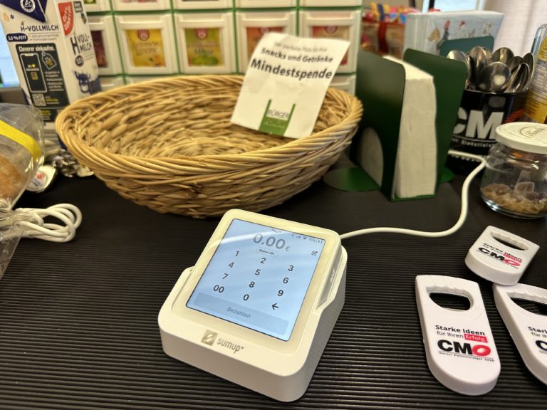 Bald im Bürgercafé: Bargeldlos zahlen leicht gemacht!