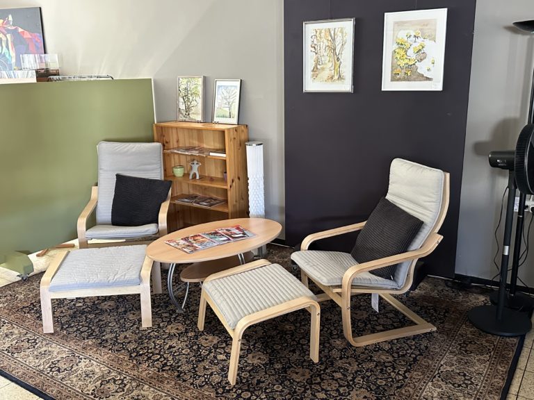Wohnzimmer-Update: Jetzt mit Hockern!