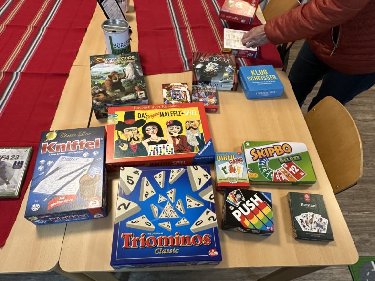 Neue Spiele für den Senioren-Spielenachmittag